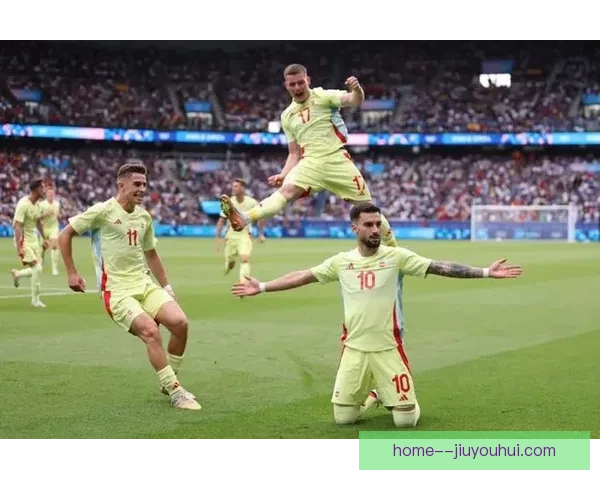 卡梅略在奥运决赛加时赛中梅开二度助力球队夺冠斩获金牌