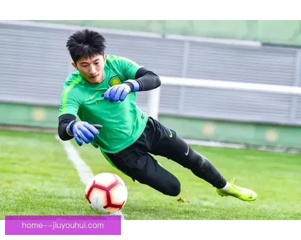 智利足协财务危机拖欠教练组工资国家队备战受影响